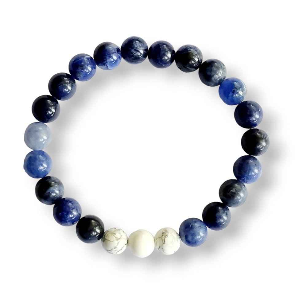 Howlite and sodalite bracelet set, white and blue, view 3