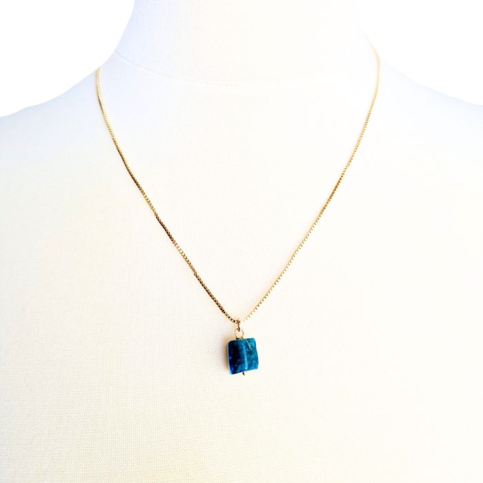 Blue apatite pendant necklace, floating setting, view 2