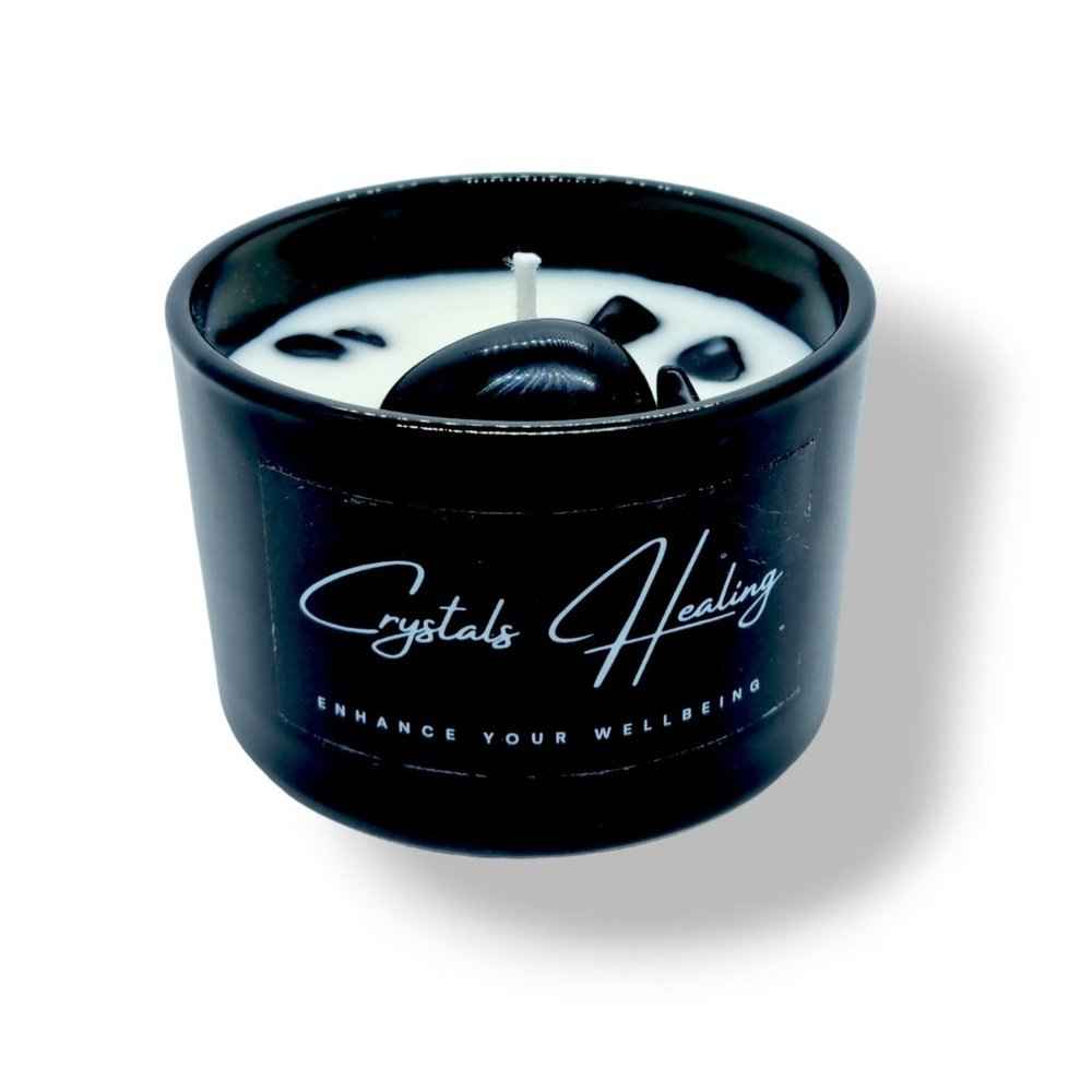 Bergamot and oak moss soy wax candle with a natural crystal, hand-poured